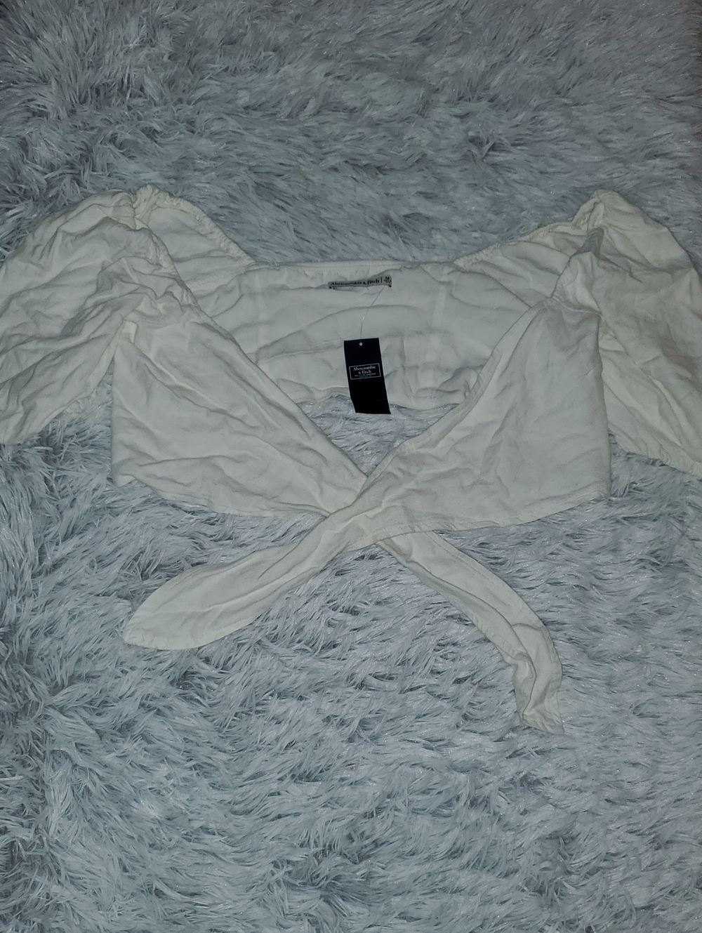 *Abercrombie & Fitch Cream Tie-Front Crop Top*
